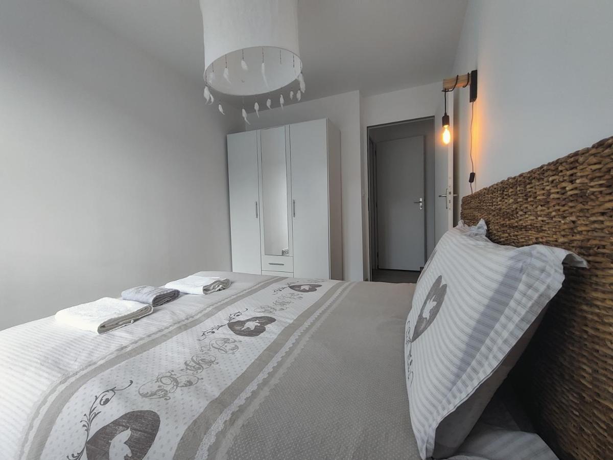 Appartement T3 Plume Hyper Centre D'Ernée Dış mekan fotoğraf